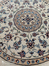 Charger l&#39;image dans la galerie, Tapis rond Nain tissé main n°19558_83×83
