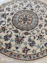 Charger l'image dans la galerie, Tapis rond Nain tissé main n°19303_85×85

