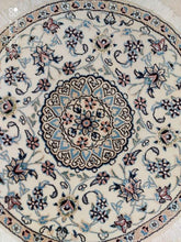 Charger l'image dans la galerie, Tapis rond Nain tissé main n°19303_85×85
