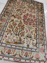 Charger l'image dans la galerie, Tapis Ghom soie noué main n°18581_118×78
