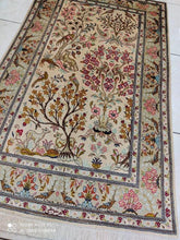 Charger l'image dans la galerie, Tapis Ghom soie noué main n°18581_118×78
