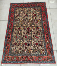 Charger l'image dans la galerie, Tapis Roudbar fait main n°16386_198×130
