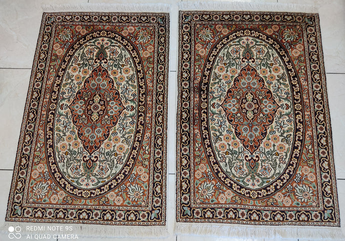 Paire 2 tapis Cachemire soie tissé main n°42/43_95×62_94×64