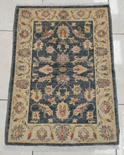 Charger l&#39;image dans la galerie, Tapis Tchoubi tissé main n°3506_090×065
