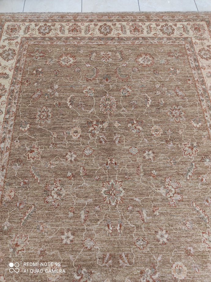 Tapis Tchoubi fait main n°400_266×170