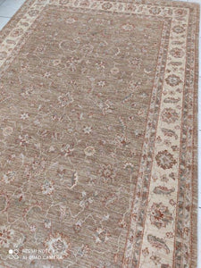 Tapis Tchoubi fait main n°400_266×170