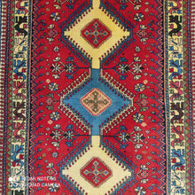 Charger l'image dans la galerie, Tapis Yalameh noué main n°17973_305×085
